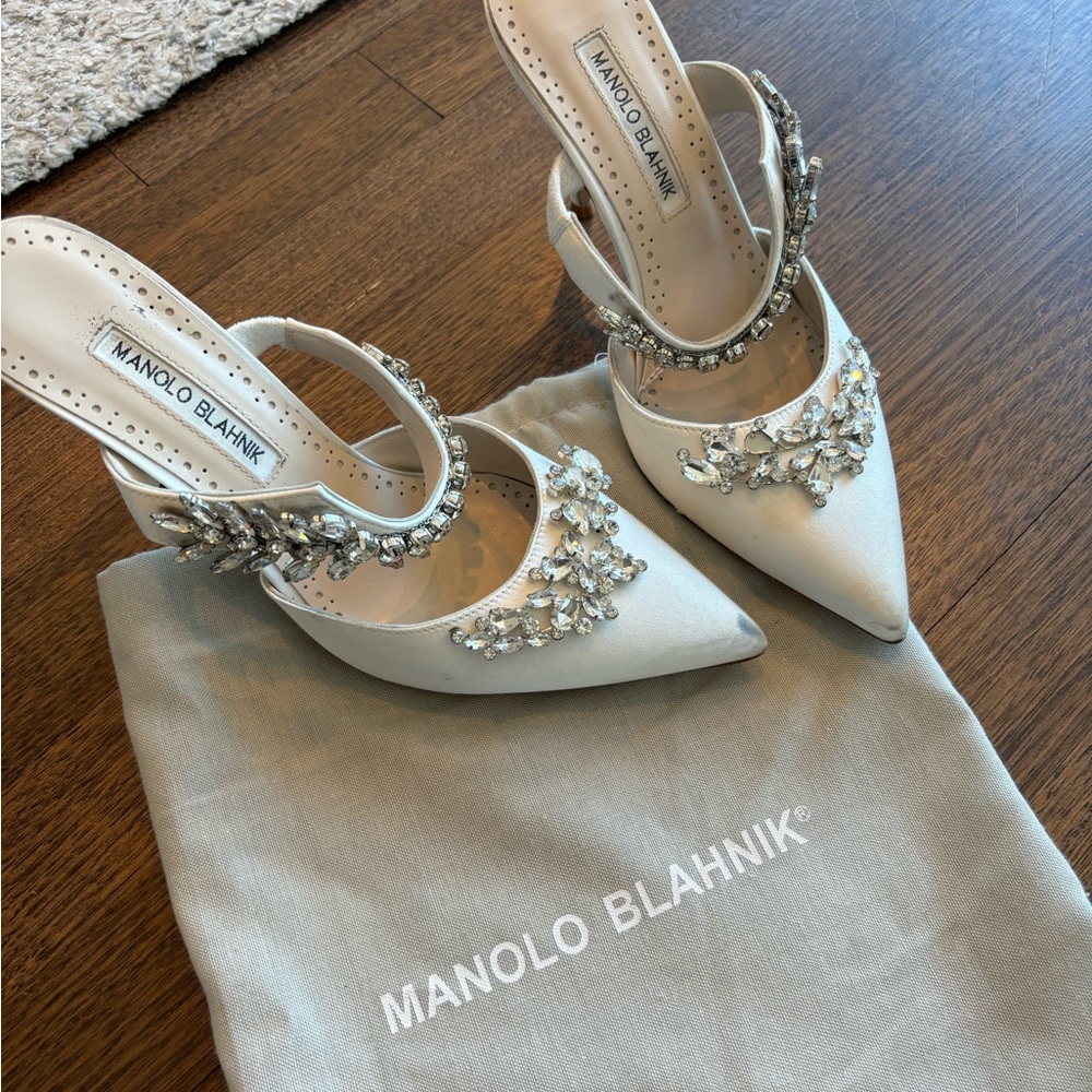 Manila Blahnik white satin crystal embellished heels, size 39